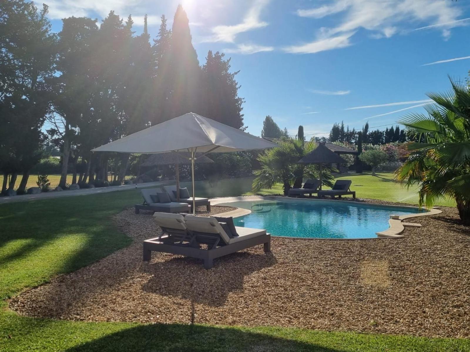 Mas Paloma Bed & Breakfast Rognonas Екстериор снимка