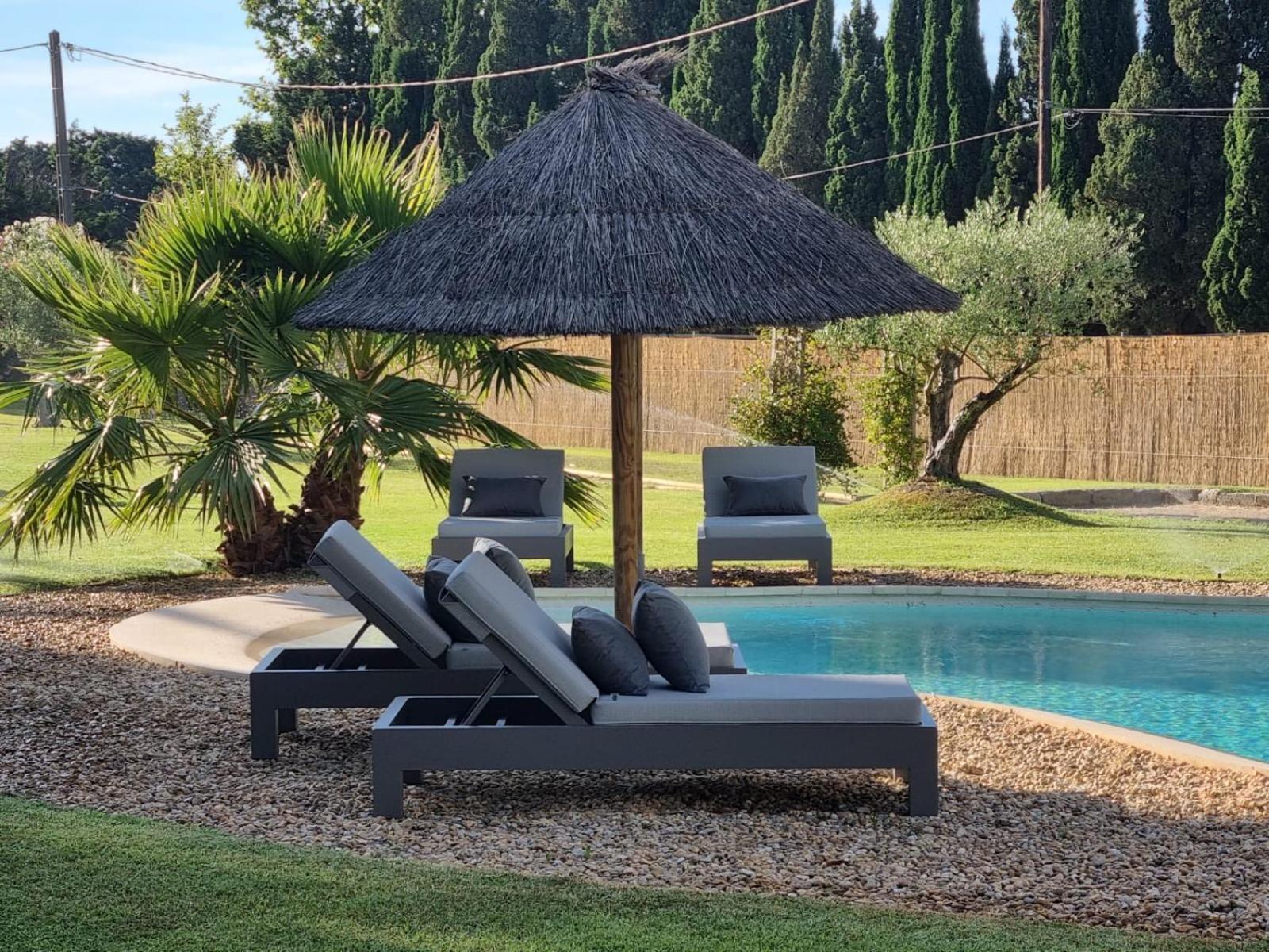 Mas Paloma Bed & Breakfast Rognonas Екстериор снимка