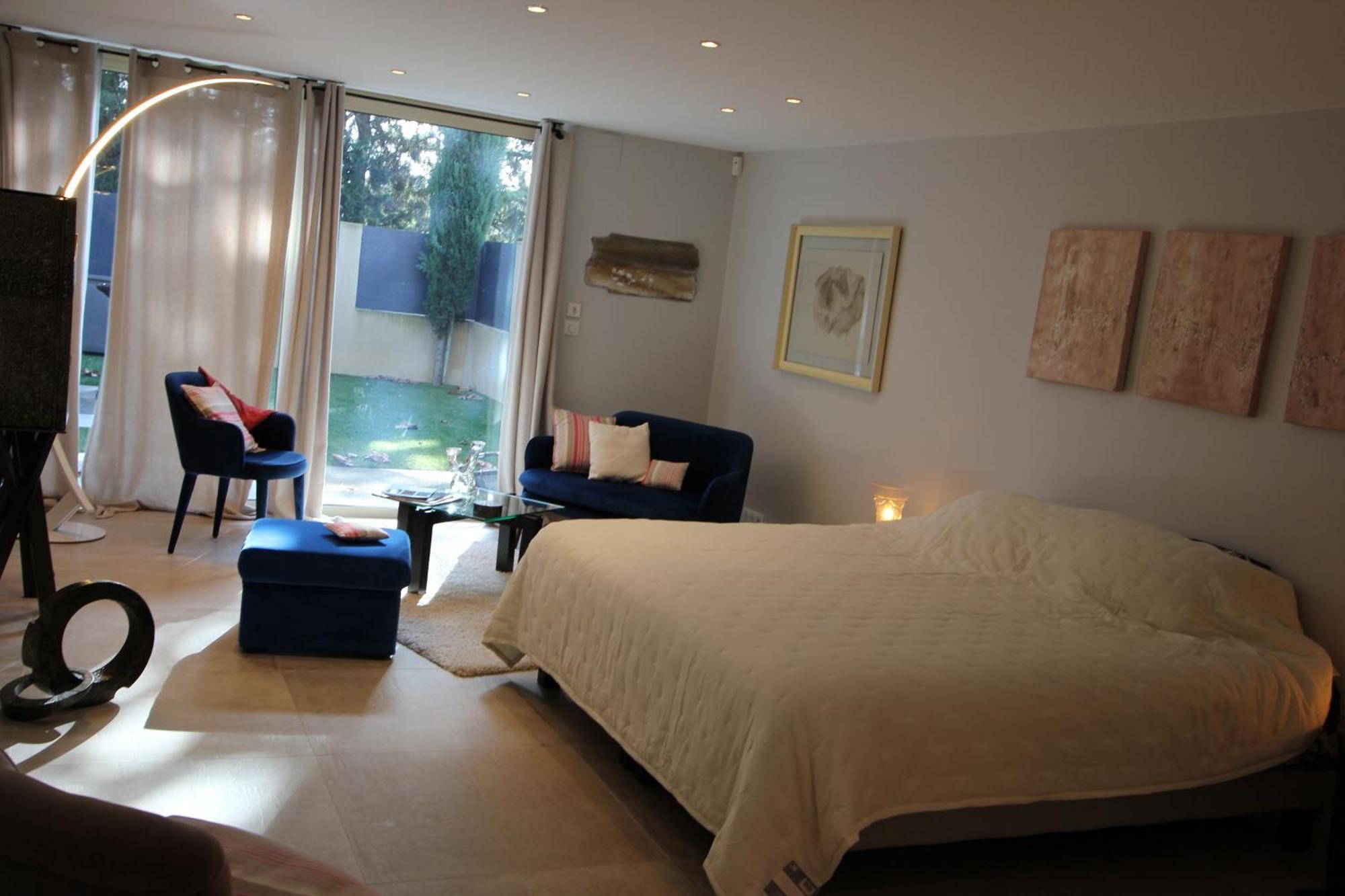 Mas Paloma Bed & Breakfast Rognonas Екстериор снимка