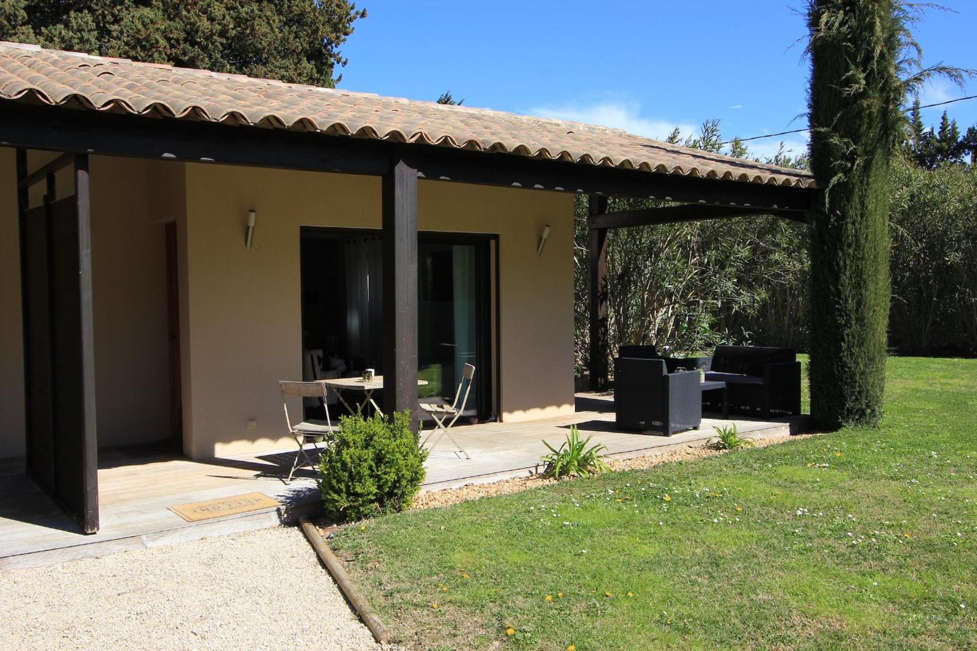 Mas Paloma Bed & Breakfast Rognonas Екстериор снимка
